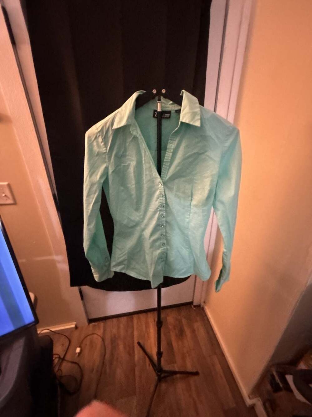 7th Avenue New York & Company Light Green Long Sleeve Button Down Shirt Size S